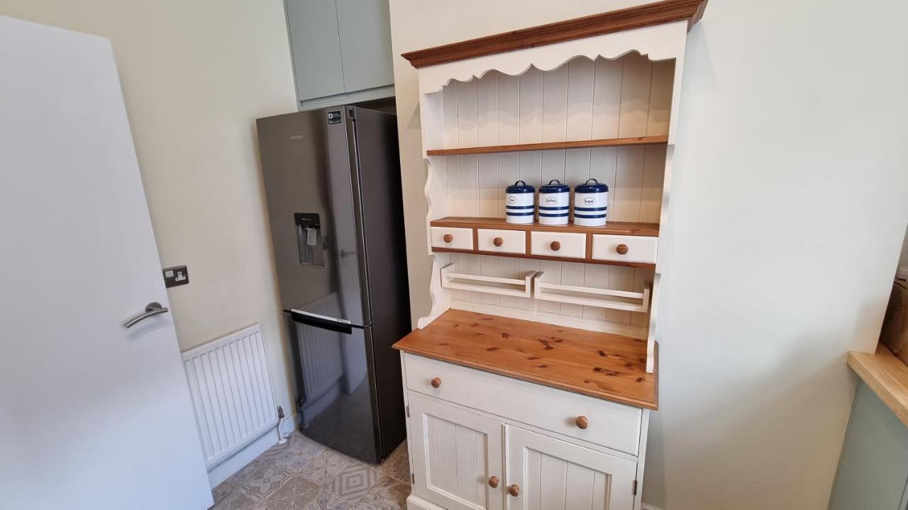 Southsea Escape - Coastal Holiday Apartment - 2 Double Bedrooms بورتسماوث المظهر الخارجي الصورة