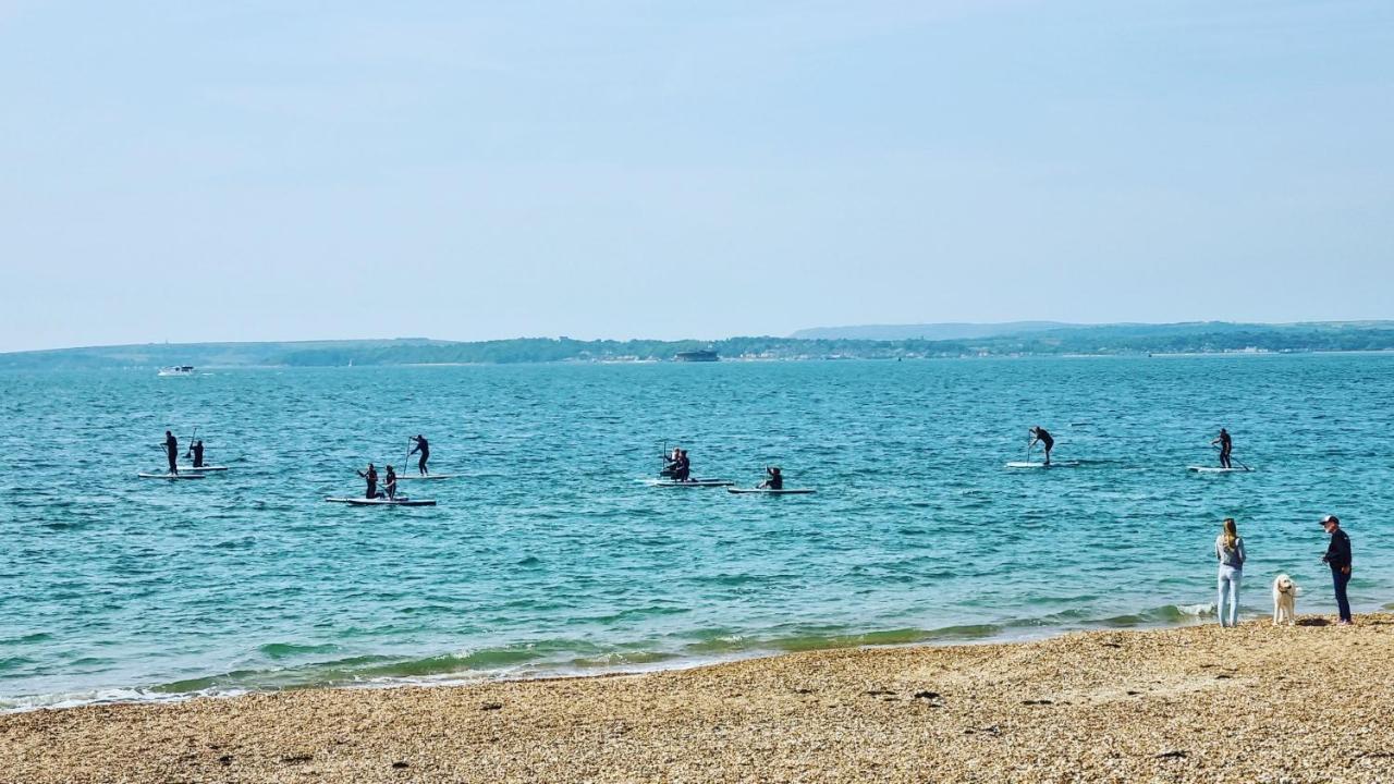 Southsea Escape - Coastal Holiday Apartment - 2 Double Bedrooms بورتسماوث المظهر الخارجي الصورة