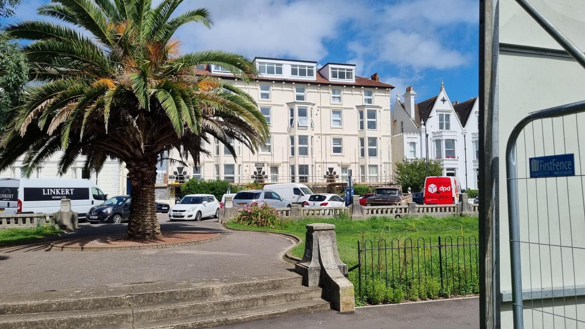 Southsea Escape - Coastal Holiday Apartment - 2 Double Bedrooms بورتسماوث المظهر الخارجي الصورة