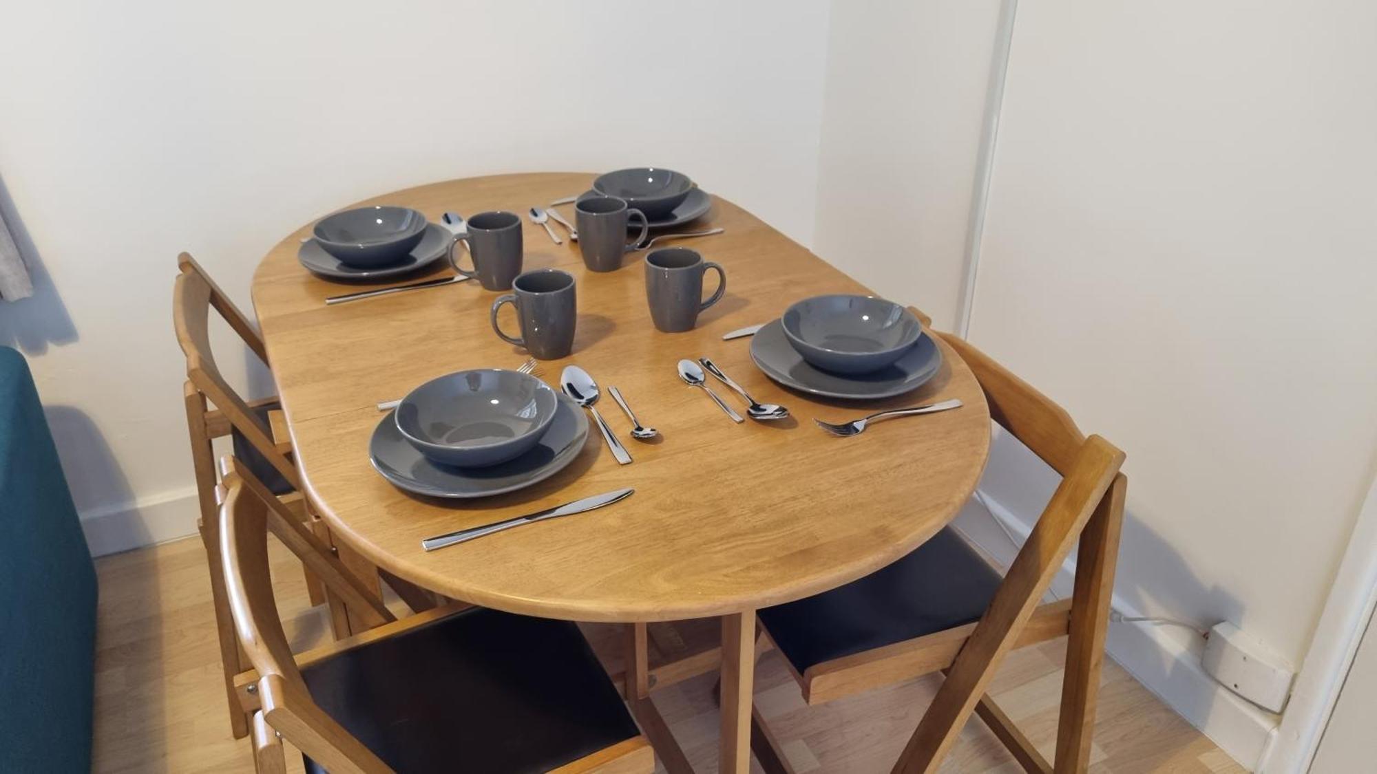 Southsea Escape - Coastal Holiday Apartment - 2 Double Bedrooms بورتسماوث المظهر الخارجي الصورة